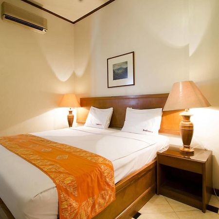 Reddoorz @ Dago Hotel Bandung Exterior photo
